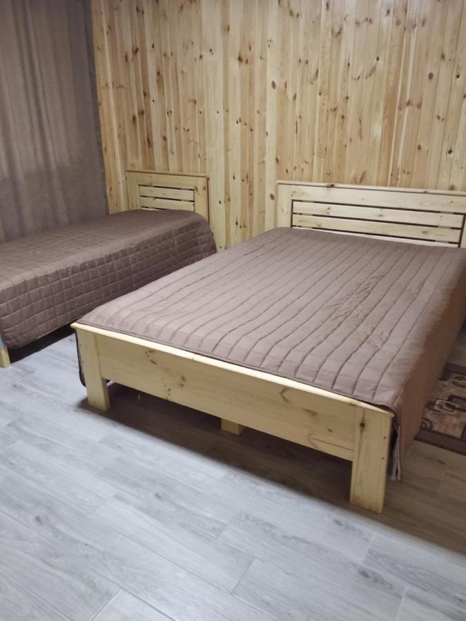 Nikol Hotell Svitjaz Eksteriør bilde